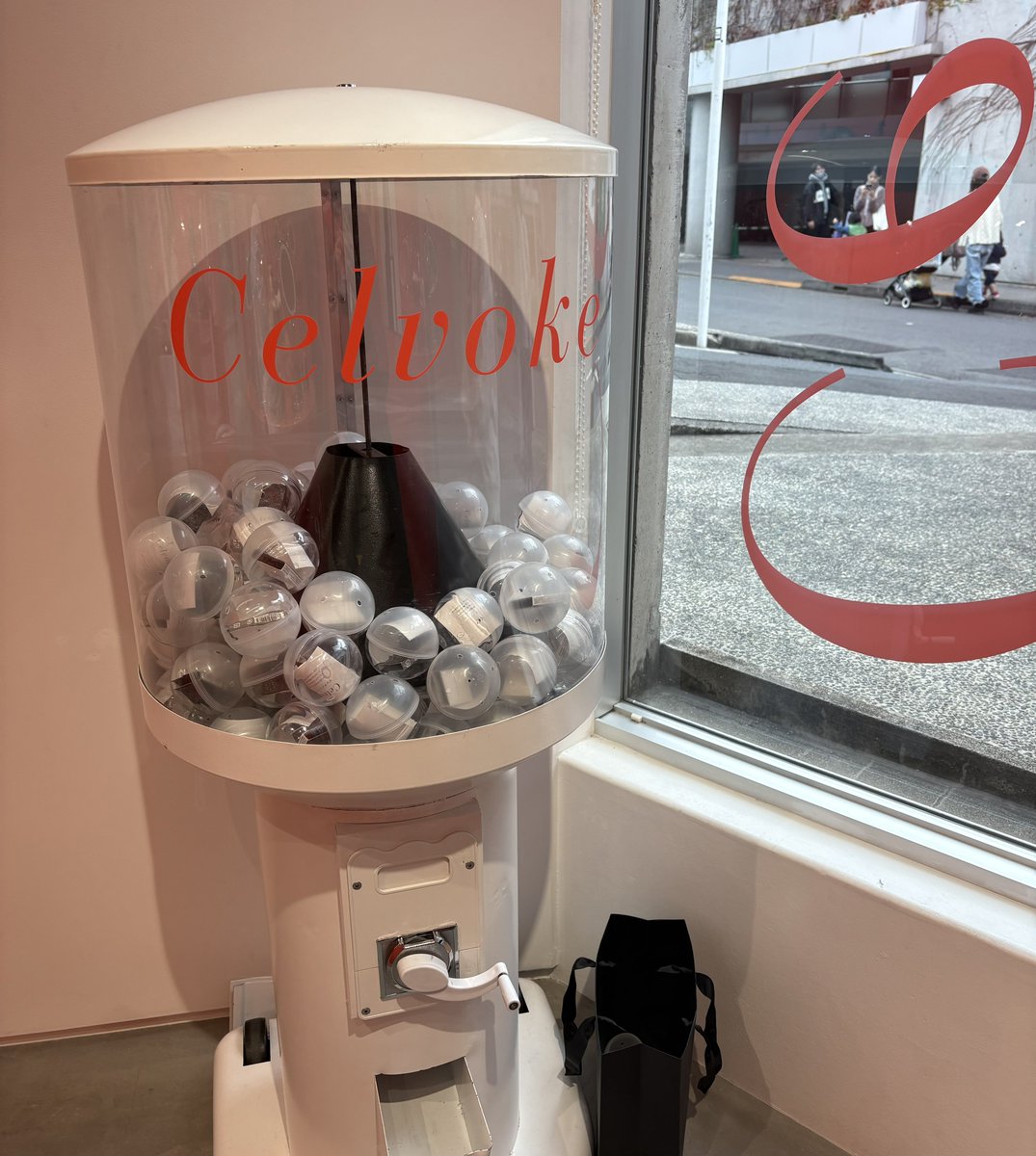 yakigyoza_cosme's tweet image. #ルージュオーモーメント
#Celvoke

キャンペーンの
タグつけるの忘れてた😂

帰り道にポチった限定カラー
早く届くといいなぁ🥰🧡

ほんと、ブランドセルヴォークできた
当初からずーーっも好きだし
イエベでよかったなぁて思える🍂