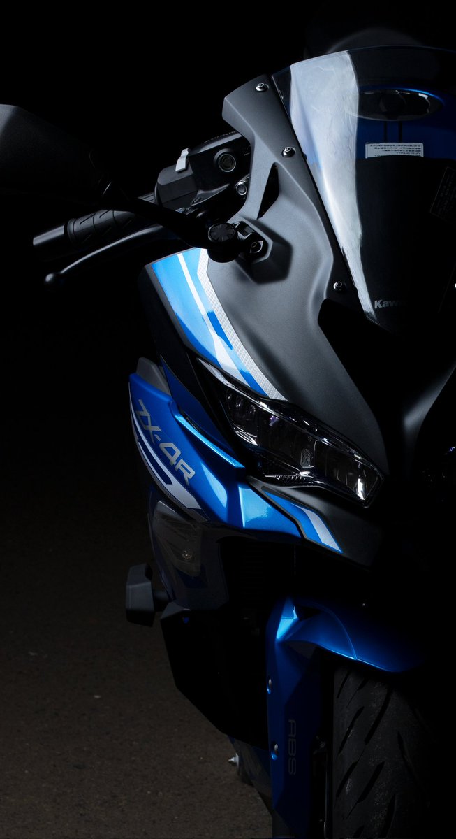 ZX-4R 私の経験上ではありますが、ネイキッド、アメリカン、スポーツと