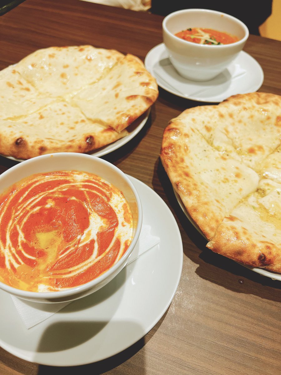 楠野さんと明日の買い出ししてきた🎶
メ・ｳﾏジェラートとメ・ｳﾏカレー