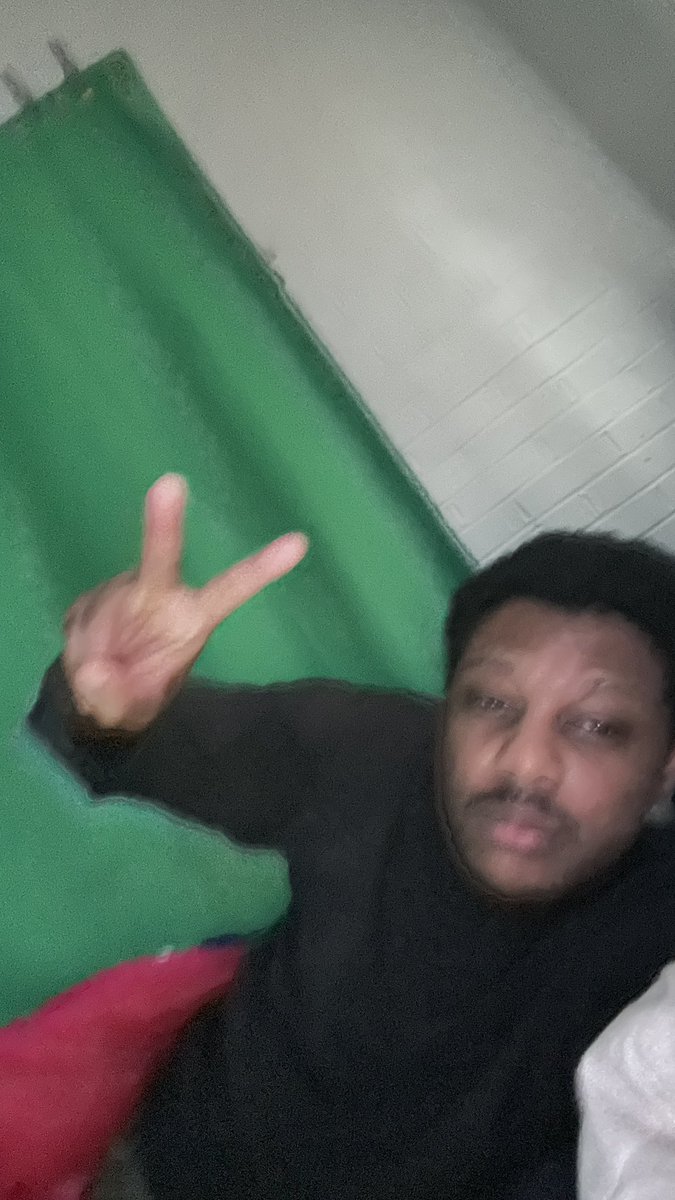 mydigibrain's tweet image. No one remembers the nights you slept on the air mattress having fun in your mini studio, they always remember how much money you made….which sucks 😭😩 #notion