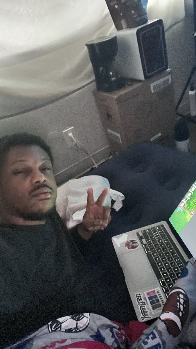 mydigibrain's tweet image. No one remembers the nights you slept on the air mattress having fun in your mini studio, they always remember how much money you made….which sucks 😭😩 #notion