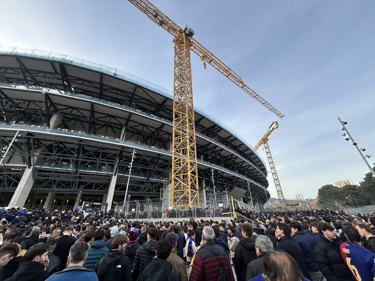 sglezzzz's tweet image. MENTIROSOS, HIJOS DE PUTA, NO TENEMOS ENTRADA Y NO HAN RESUELTO UNA MIERDA.

BARÇA SÍ, LAPORTA NO.