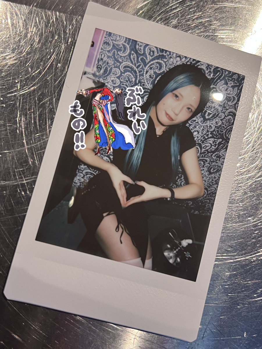 ストパレ アニソンBARイベありがとうございました！

楽しい夜でした🌠
ドリンクやシャンパン、カラオケリクエスト、チェキなど本当にありがとう！
気負わず歌えるようこれからも精進！

借り物のチャイナでハンコック概念🫶💗でした！
デコ出し恥ずかしくてｷﾞｮｪｰ
むちむちお目汚し失礼しました！