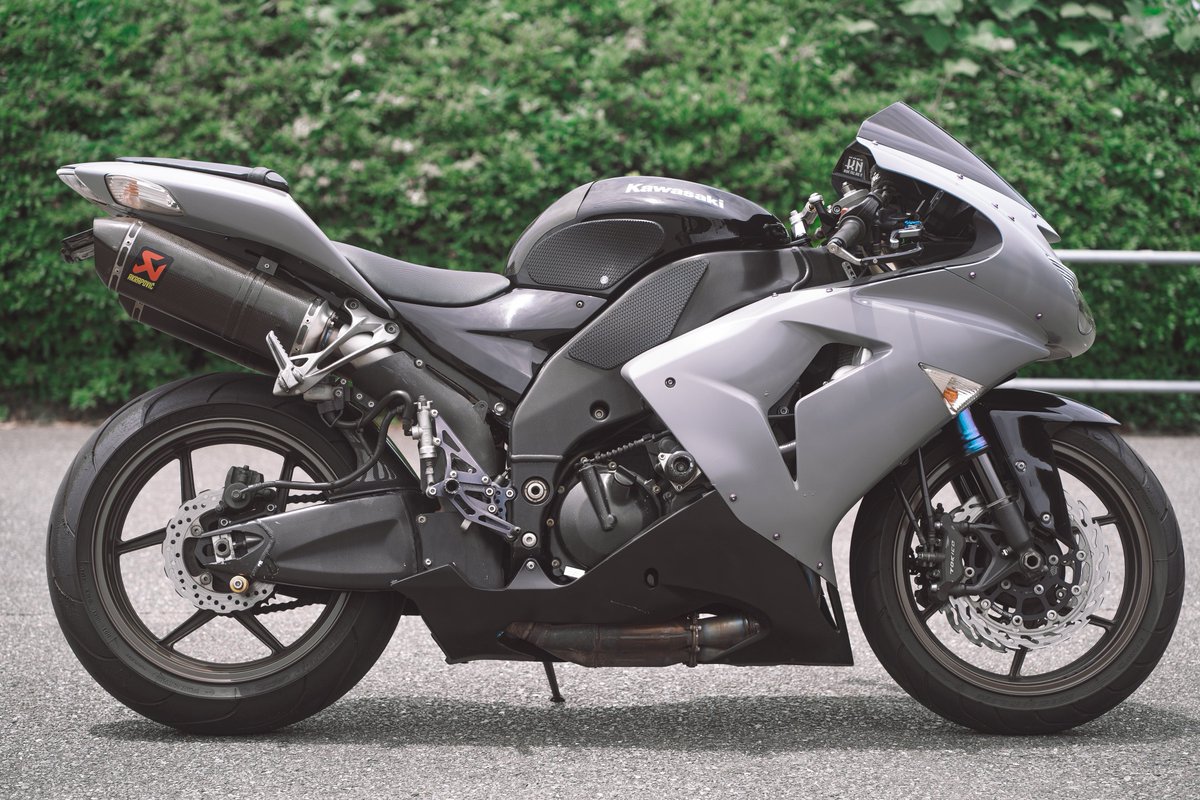 yzf_m_h_r1's tweet image. zx10r 2006年式
約68000km
車検あと1年
35万で買いたい人いないですか？
詳細DMまで！