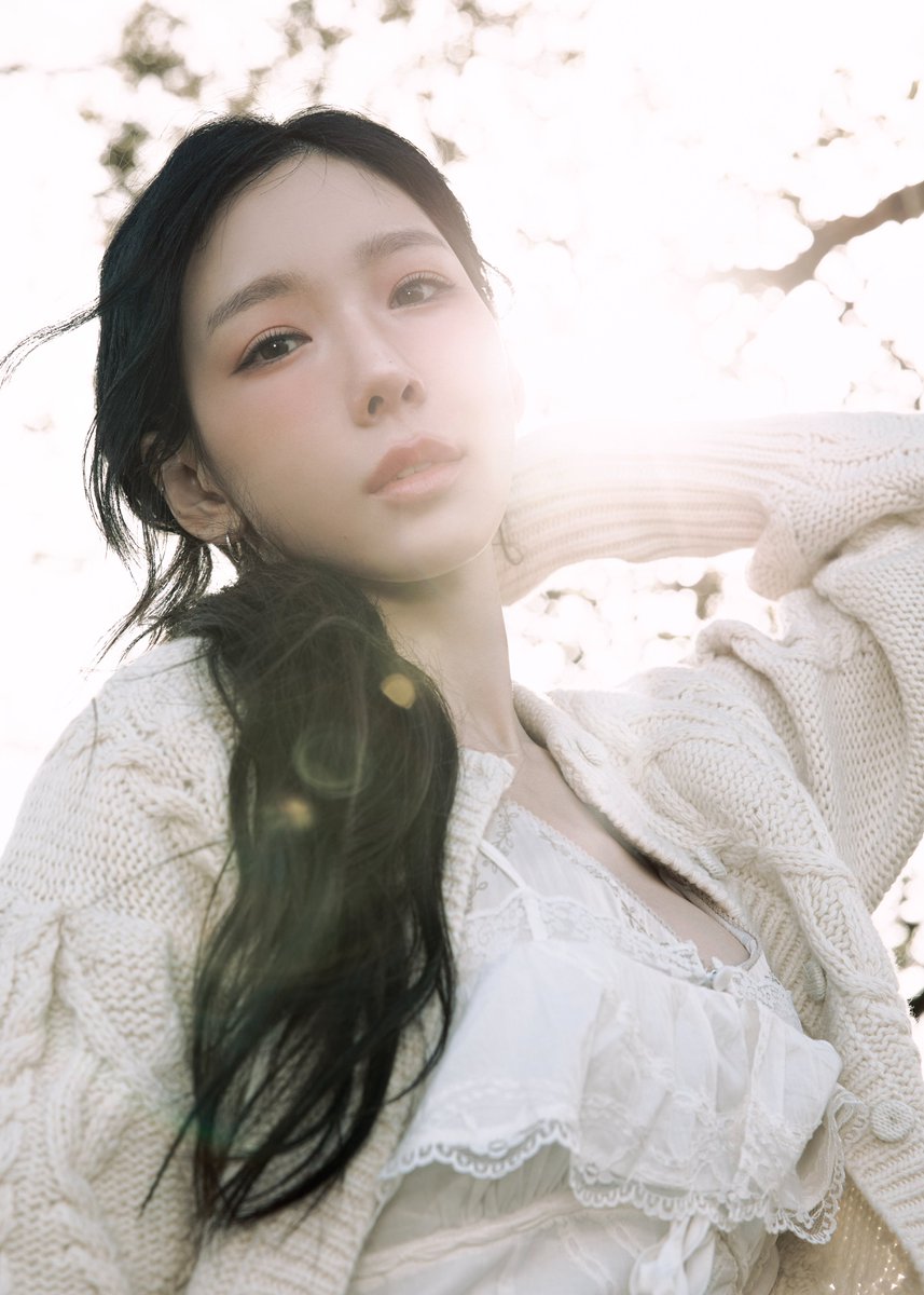 TAEYEONsmtown's tweet image. TAEYEON 태연 '인사 (Panorama)' MV Photography 2

TAEYEON 태연 〖Panorama : The Best of TAEYEON〗
➫ 2025.12.01 6PM (KST)

𝟏𝟎 𝐲𝐞𝐚𝐫𝐬 𝐰𝐢𝐭𝐡 𝐓𝐀𝐄𝐘𝐄𝐎𝐍
💿TAEYEON.lnk.to/PanoramaTheBes…

#태연 #TAEYEON
#Panorama_TheBestofTAEYEON #TAEYEONPanorama_TheBestofTAEYEON
#인사…