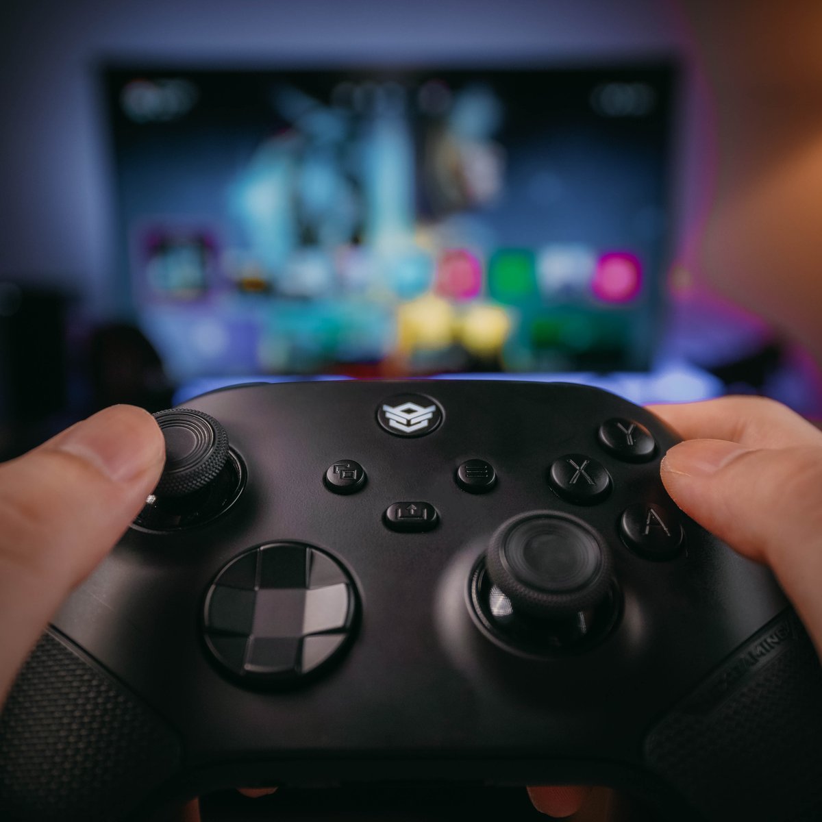 HexController's tweet image. Today&apos;s agenda: gaming at home.