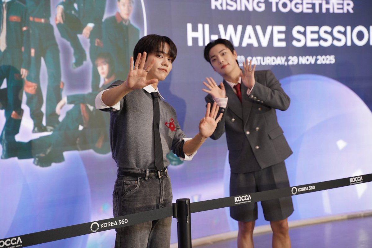 DreamersRadioID's tweet image. 📸 OFFICIAL PHOTOS - ONF at KOREA 360 3RD ANNIVERSARY 3NERGY: Rising Together — Hi-Wave Session

@wm_on7off @WM_ONOFF @KOREA_360 

#KOREA360 #TemukanKoreaMu #KOREA360_3rdAnniversary #3NERGY_RisingTogether #ONF