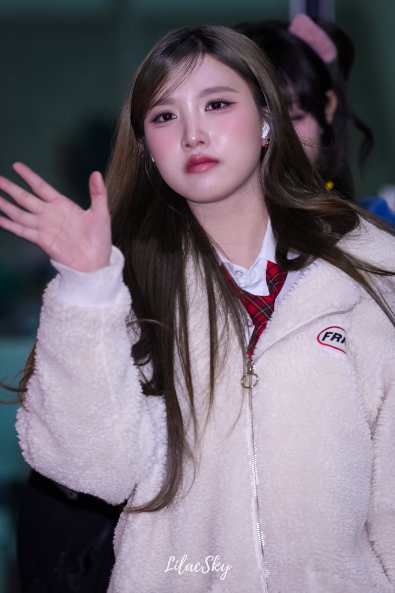 Lilac_Sky1130's tweet image. 생일 축하해 우리 공주 🤍

#tripleS #Sullin #설린