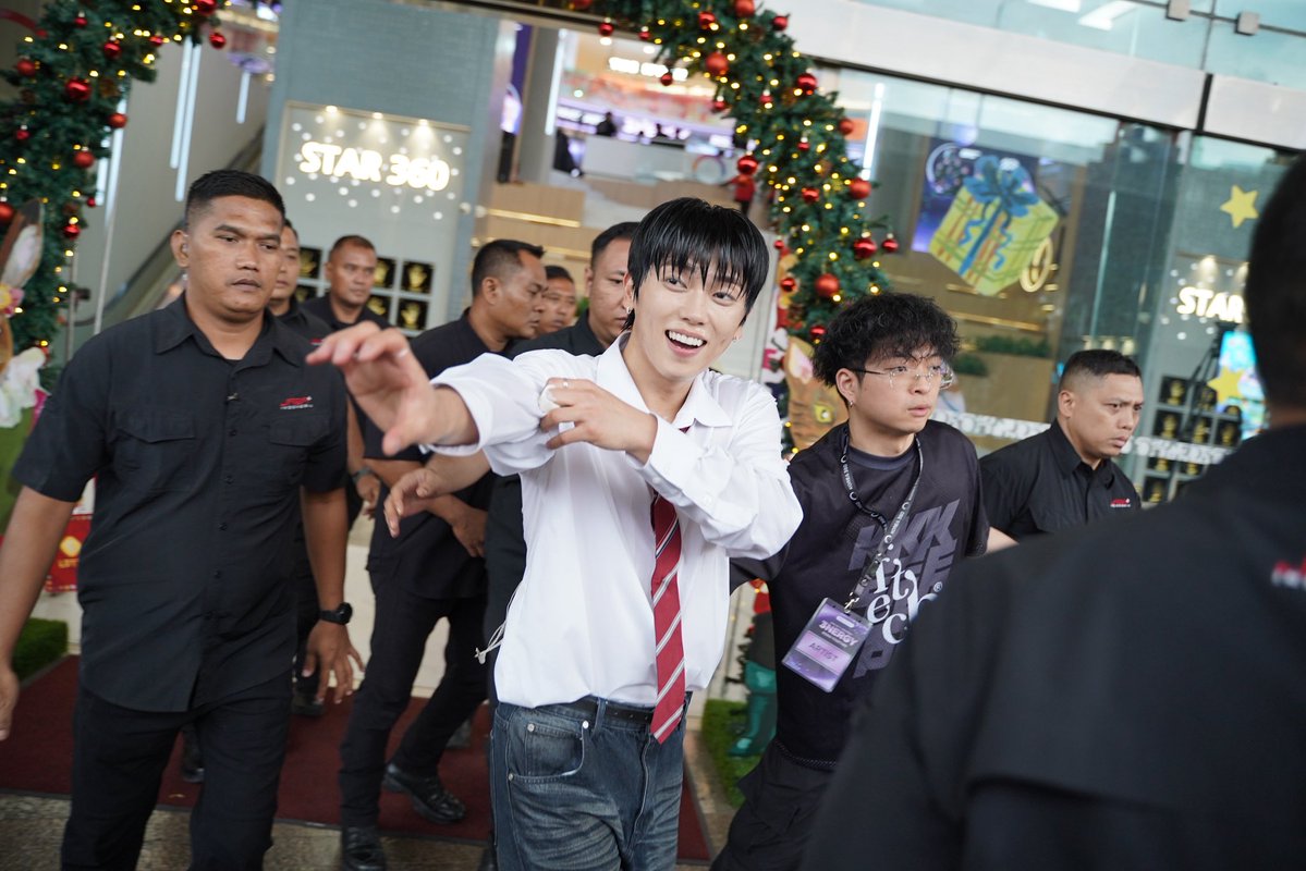 DreamersRadioID's tweet image. 📸 OFFICIAL PHOTOS - ONF at KOREA 360 3RD ANNIVERSARY 3NERGY: Rising Together — Hi-Wave Session

@wm_on7off @WM_ONOFF @KOREA_360 

#KOREA360 #TemukanKoreaMu #KOREA360_3rdAnniversary #3NERGY_RisingTogether #ONF