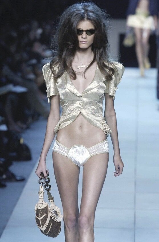 Sar (@sarentries) on Twitter photo 