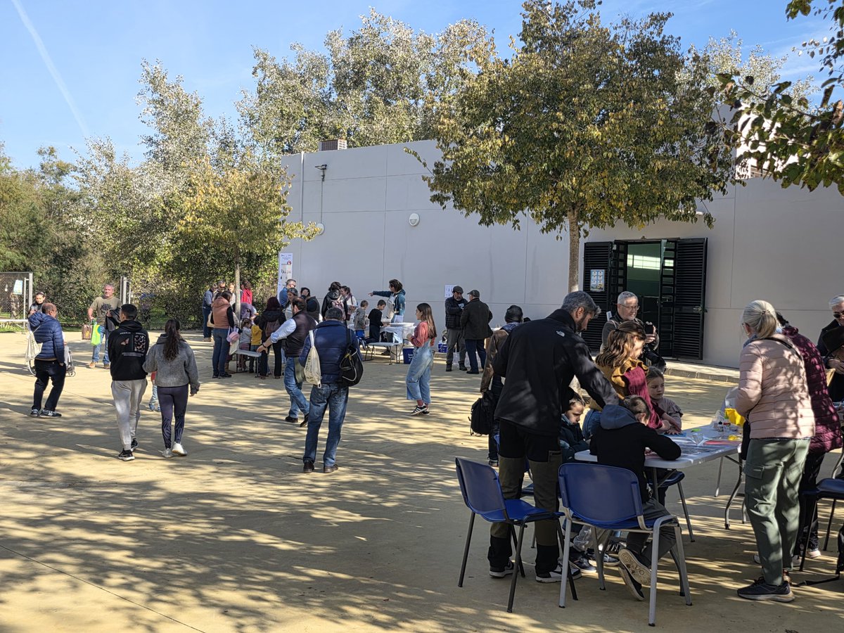 Celebramos la jornada de puertas abiertas en la Laguna de Fuente del Rey “Invernantes: otra vida en la Laguna” con actividades pensadas para toda la familia con el objetivo de dar a conocer este espacio natural nazareno y las aves que recibe dentro de sus rutas migratorias.