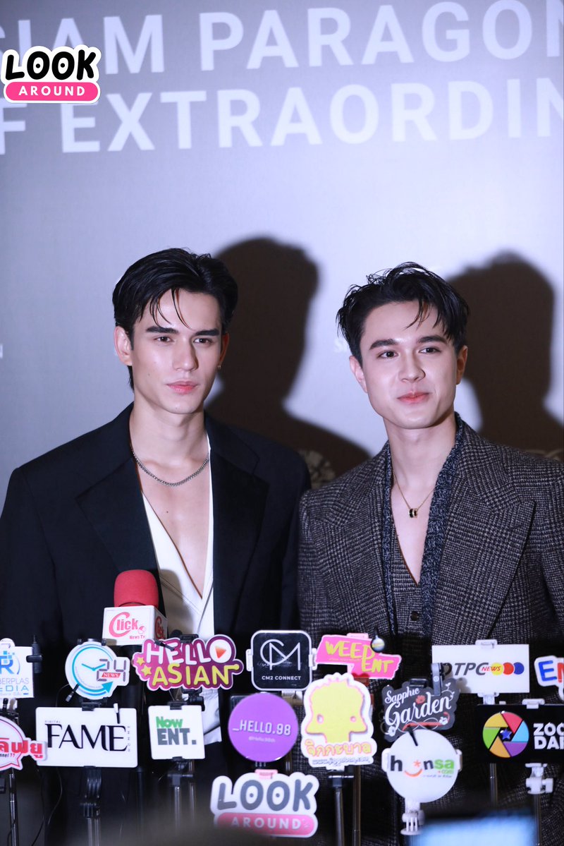 LookAround_TH's tweet image. ช่วงสัมภาษณ์ “เทศน์ ไมรอน - ไมกี้ ปณิธานกี้” ในงานฉลองครบรอบ 20 ปี “Siam Paragon 20th Anniversary: A Journey of Extraordinary Dreams”

#TateMyron #MikePanitan 
#SiamParagon20thAnniversary 
#BeExtraordinary #LiveExtraordinary #DreamExtraordinar