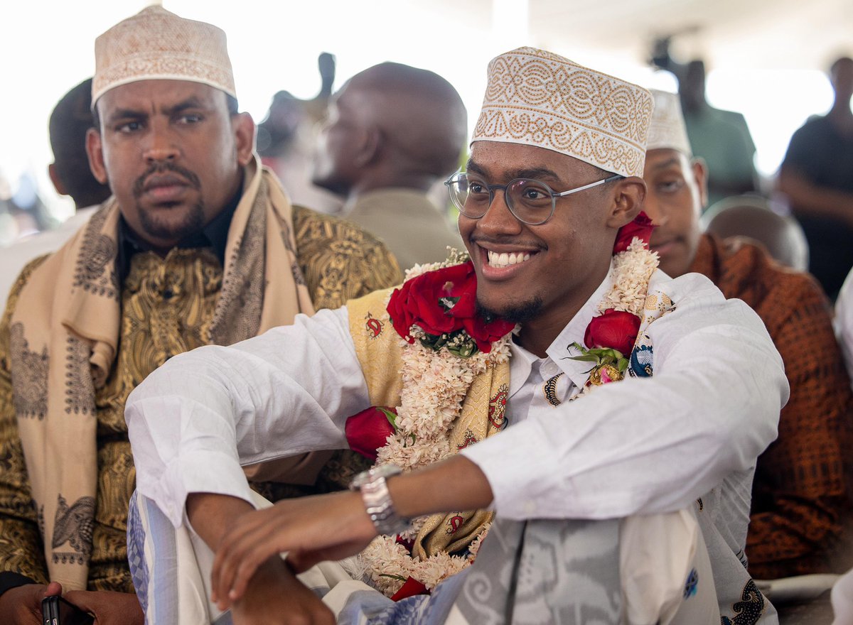 Mohamed Ali tweet media