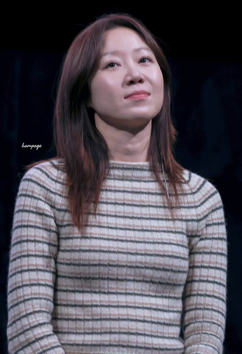 healingsuam1028's tweet photo. 251129 영화 #윗집사람들 무대인사

정아

#공효진 https://t.co/5AUewCTdRE