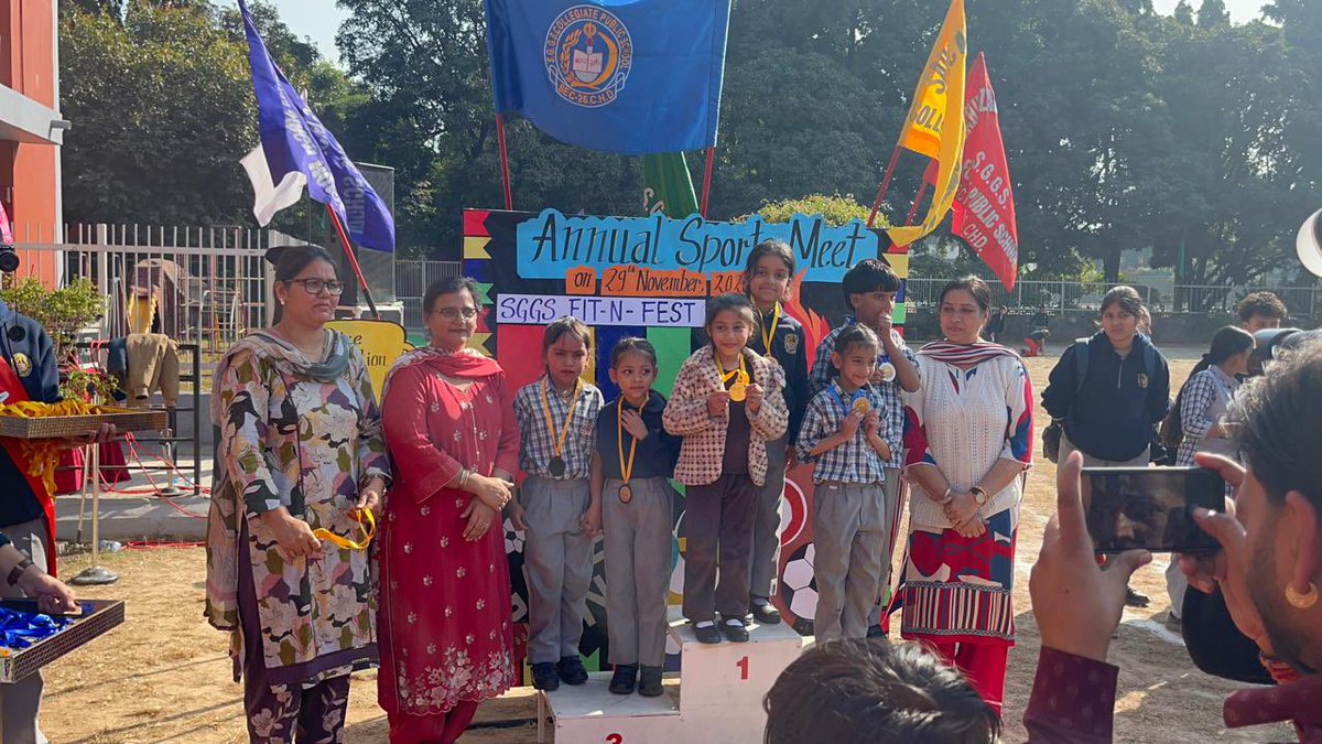 SGGSNSS1CHD's tweet photo. @sggscps @SGGSNSS2Chd @_NSSIndia @NssChandigarh @ChandigarhNss 

29 November, 2025

Sggs Collegiate Public School celebrated Annual sports day "Fit Fest" with enthusiasm. Dr. Harmanpreet Singh Bawa as the chief guest and gave away the medals and certificates to the winners. https://t.co/Oi9NfHNnoM