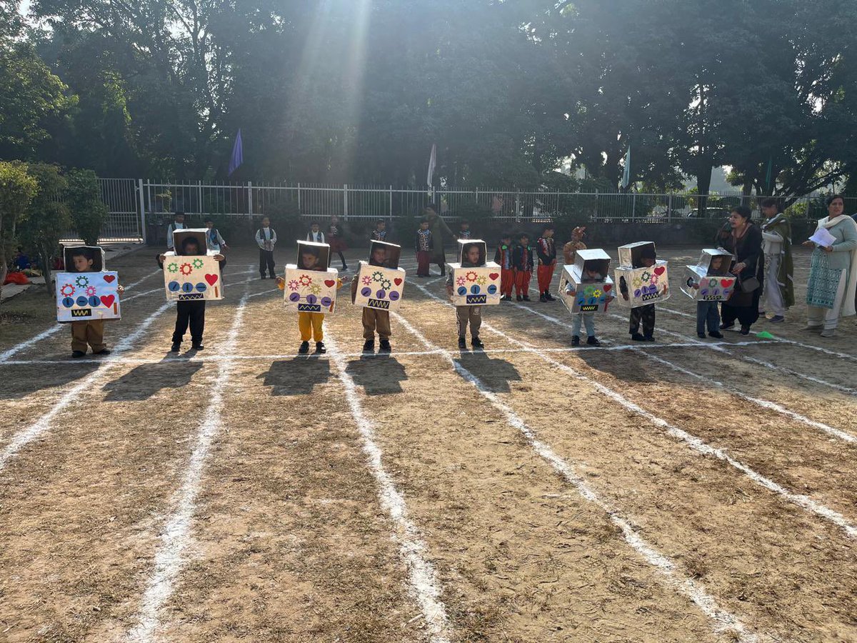 SGGSNSS1CHD's tweet photo. @sggscps @SGGSNSS2Chd @_NSSIndia @NssChandigarh @ChandigarhNss 

29 November, 2025

Sggs Collegiate Public School celebrated Annual sports day "Fit Fest" with enthusiasm. Dr. Harmanpreet Singh Bawa as the chief guest and gave away the medals and certificates to the winners. https://t.co/Oi9NfHNnoM