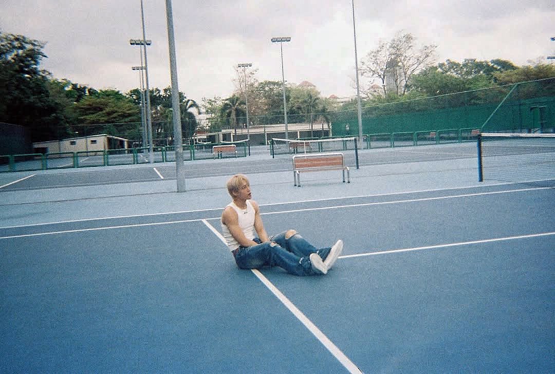 kaipics's tweet photo. 5 years full of memories 🤍 the luckiest to be with you in this journey of your life. congratulations Jonginie ⭐️

#5YearsWithSoloKAI
#영원히빛날_카이솔로_5주년_축하해 https://t.co/cVbDoNWfbl