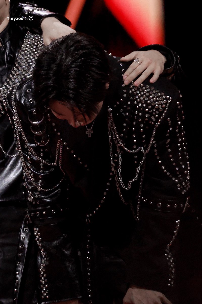 251129
🦊HD

#StrayKids  #I_N 
#스트레이키즈  #아이엔