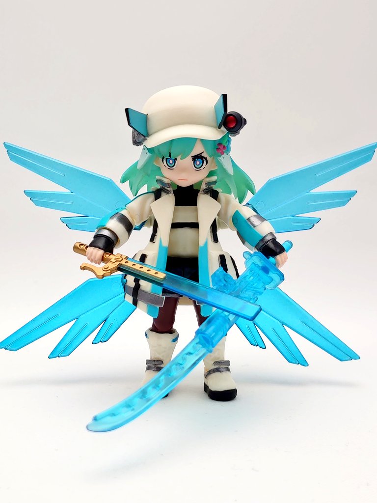 「”ハズレ”？ ”使えない”？ そう……それなら教えてあげる。この世界で”使えないものなんてない”の。貴方達が、ニンゲンの乗り物なんてガラクタだと言うのなら、私がそうじゃないと証明する！ さぁ、刮目しなさい！ これが！ 貴方達がバカにした、キルケーのビークルパーツよ！」
＃リンクトラベラーズ