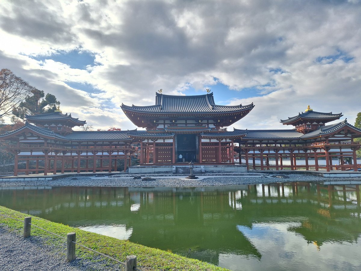 Kzuya0724's tweet photo. #平等院 #もみじ #紅葉狩り  #紅葉
平等院に紅葉を見に行って来ました😀
天気も良くてだいぶもみじも色づいててキレかったです😙😙 https://t.co/Vc96IDcYWT