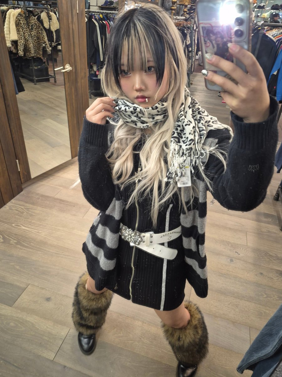 anakuvimu's tweet photo. 삶이힘들다 https://t.co/dtH9sbdMm9