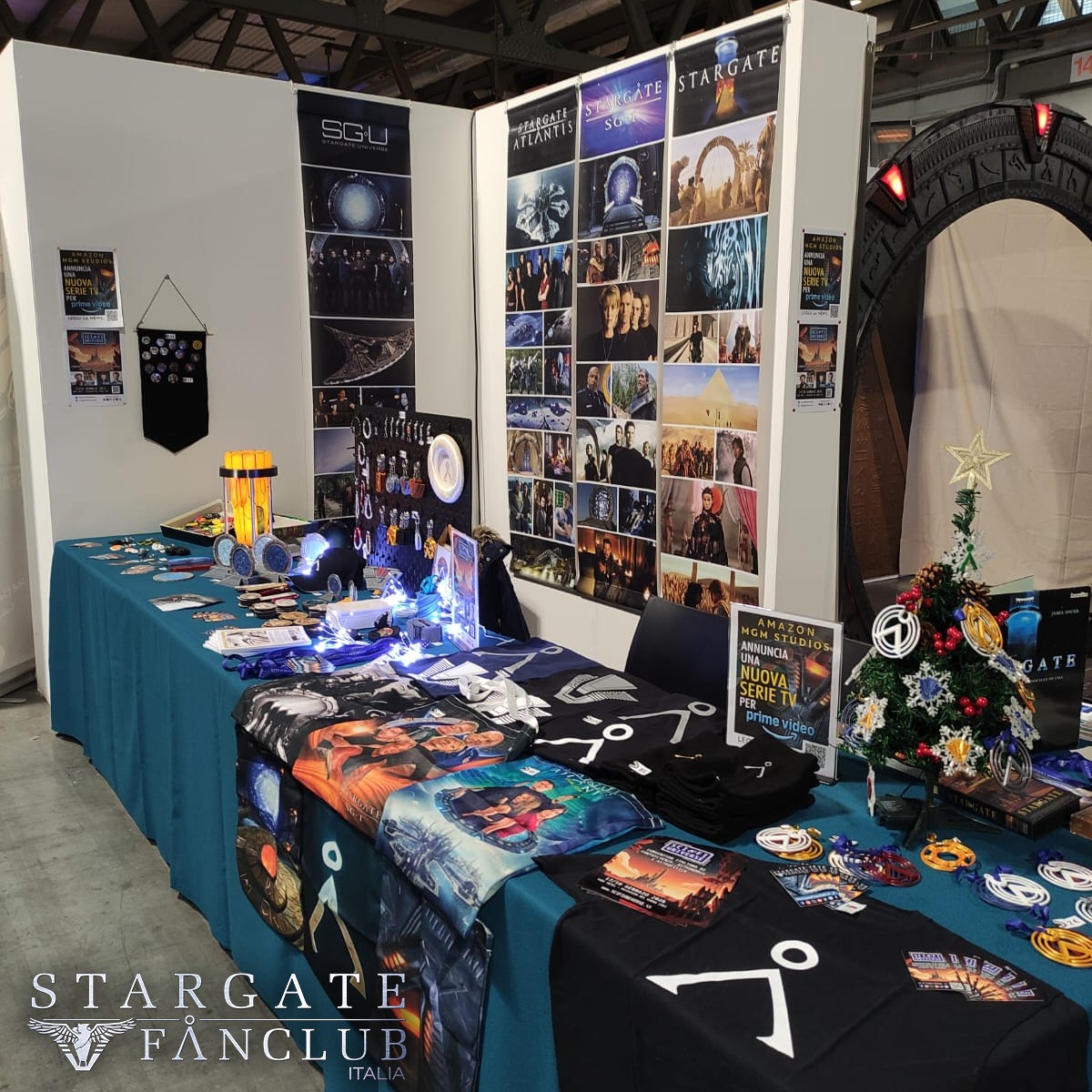 Vi aspettiamo anche oggi e domani alla Milan Games Week &amp; Cartoomics, padiglione 14 - stand C21, Area Fantascienza!

#Stargate #SG1 #StargateFanclubItalia #milangamesweekandcartoomics2025
#cartoomics #StargateCosplay