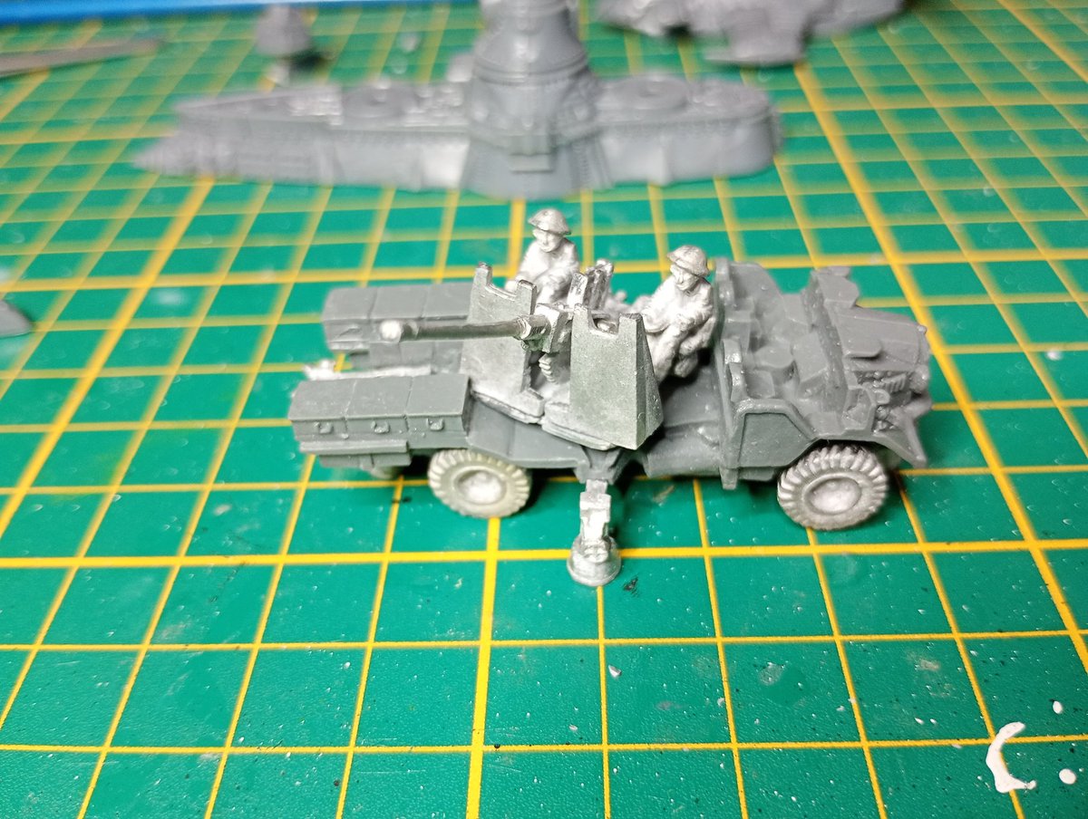leadpile's tweet image. Four weeks since the Crisis wargame show 2025 and the unthinkable has happened. Everything I bought has been built. The Bofors AA gun being last off the line...
Even more incredible, the first figures get to see paint. What's happening, I'm scared?