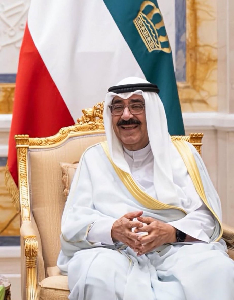 قائد الحكمة ورمز العز
الله يطول عمرك سيدي بصحة وعافية ♥️