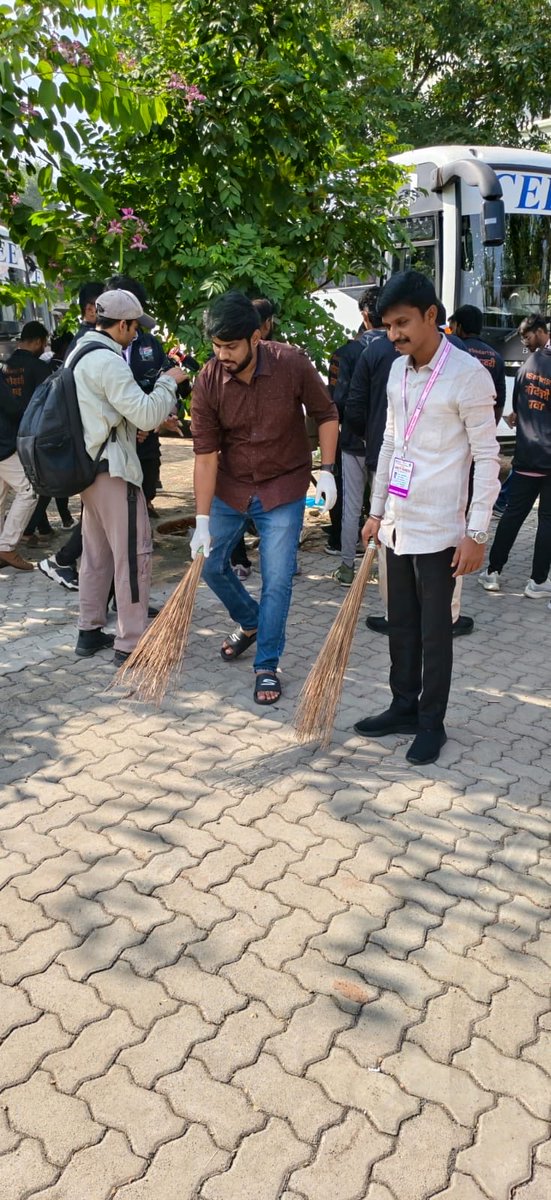 ABI_BJYM's tweet photo. Day 2 of the @Sardar150Yatra #Unitymarch unforgettable experience from Govardhan Skill Centre, Hamarapur to Namo Medical Education &amp; Research Institute, Daman.
The journey, the people, the purpose - truly inspiring.

@YASMinistry @BJYMinTN @SuryahSG @VishaganIlango https://t.co/PzQwr1D4rl