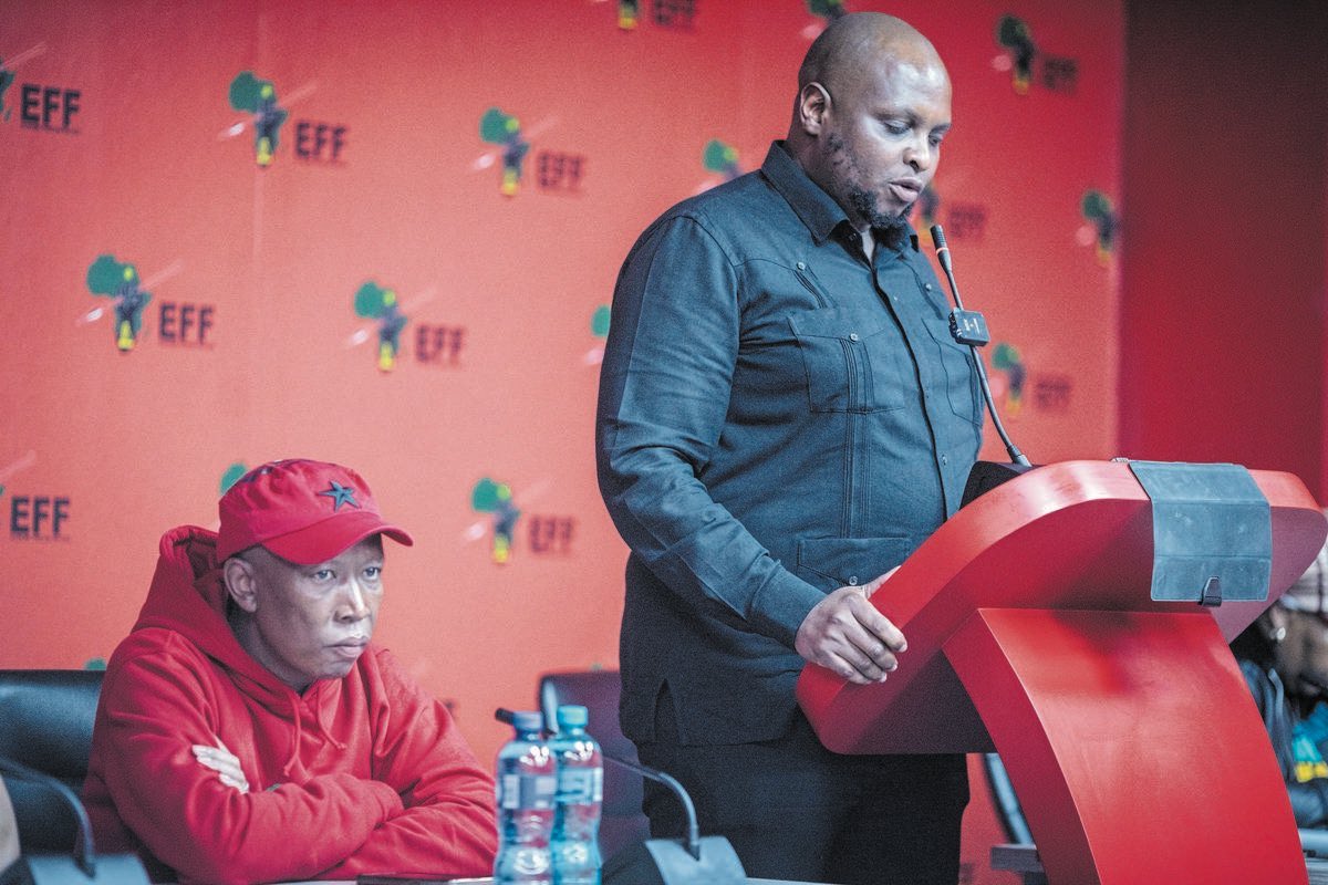 VITO_G_Wagon's tweet image. We remember this day like it was yesterday,

Savimbi must look for a radio station and get a Job.