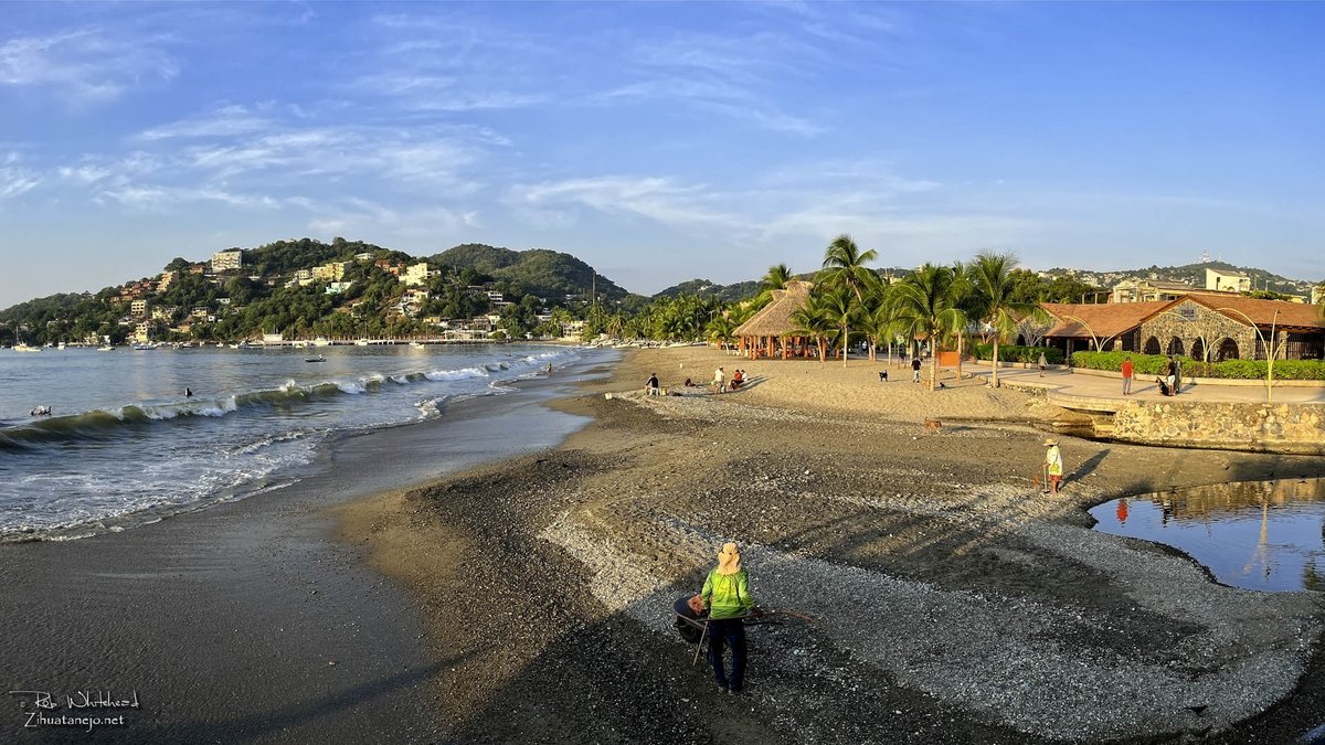 ¡Muy buen día desde el paraíso tropical de #Zihuatanejo #Ixtapa #Zihua!
Fishermen &amp; sweepers at dawn in Zihuatanejo.
¡Cuidemos nuestro patrimonio!
#MásSeguridadPúblicaMenosCemento
#NoBlueFlag
#PreservemosPlayaManzanillo
#DenunciaElEcocidio
visita Zihuatanejo.net