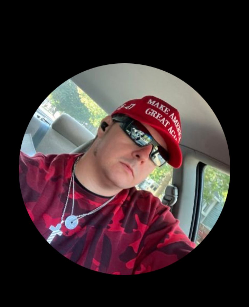 💎🍾 tweet media