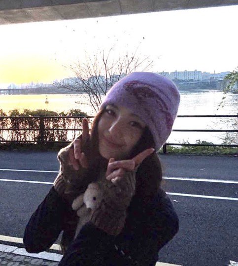 haewoonz's tweet image. she’s giving ditto danielle i’m gonna cry omg omg