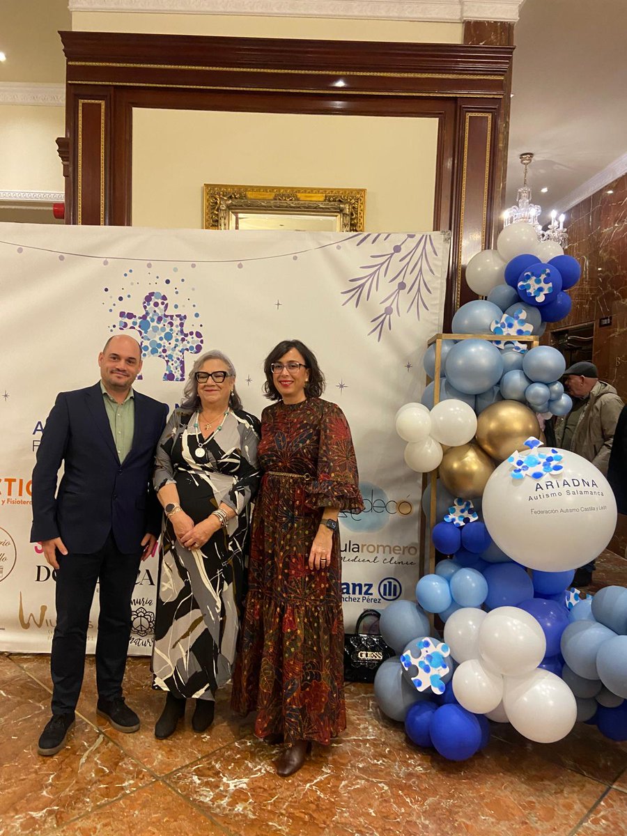 Anoche se celebró la cena solidaria de <a href="/AUTISMOSALAMANC/">AUTISMO SALAMANCA</a>. Asistieron los concejales socialistas <a href="/ChemaCollados/">Chema Collados</a> y <a href="/MJessSantaMaria/">Mª Jesús Santa María</a>.

¡Encantados/as de colaborar con la asociación!