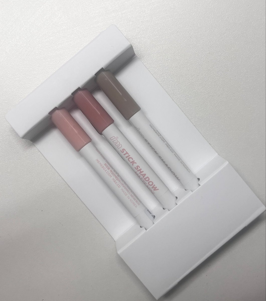 Cos1379's tweet image. #제품제공 #체험단
아임미미에서 미니트리오가 출시된다고 해요!

발색 정말 매끈하게 딱 예쁘게 돼요✨ 
믿쓰아 (믿고 쓰는 아임미미)

이제 우리의 사방트임을 책임질 아이입니다🫳
다들 구경해보세요오