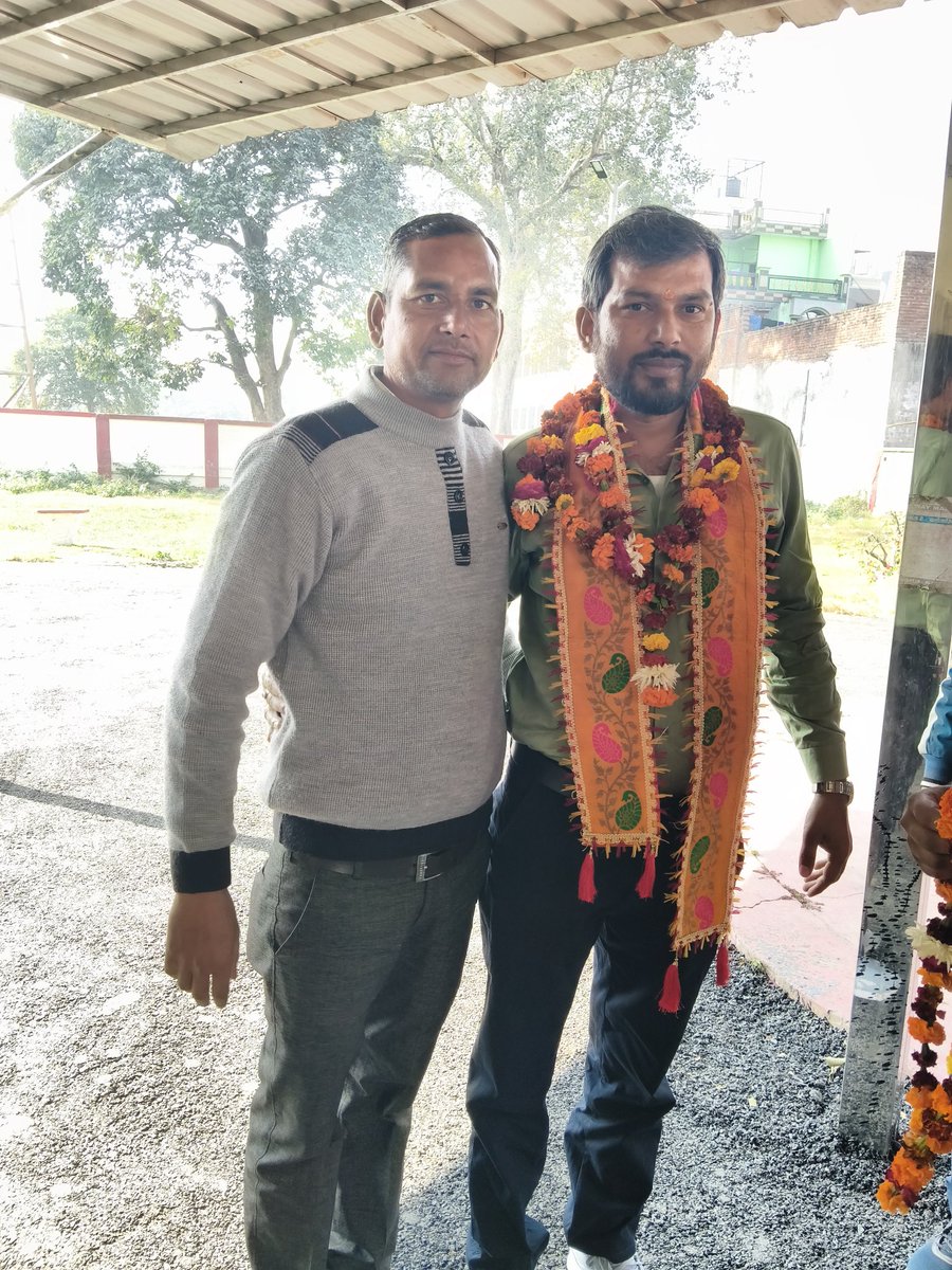 kumarmanojksj's tweet photo. आज कासगंज शाखा की प्रथम अनौपचारिक वार्ता सहायक मंडल इंजीनियर मथुरा छावनी की अध्यक्षता में सम्पन्न हुई जिसमें मंडल मंत्री रजनीश तिवारी, मंडल अध्यक्ष शैलेंद्र सिंह यादव, मनोज यादव शाखा अध्यक्ष, महेंद्र सिंह मीणा, महेश चंद्र मीणा, लालमणि जी अनुपम वाष्र्णेय आदि पदाधिकारी उपस्थित रहे। https://t.co/slW8BbRF9u