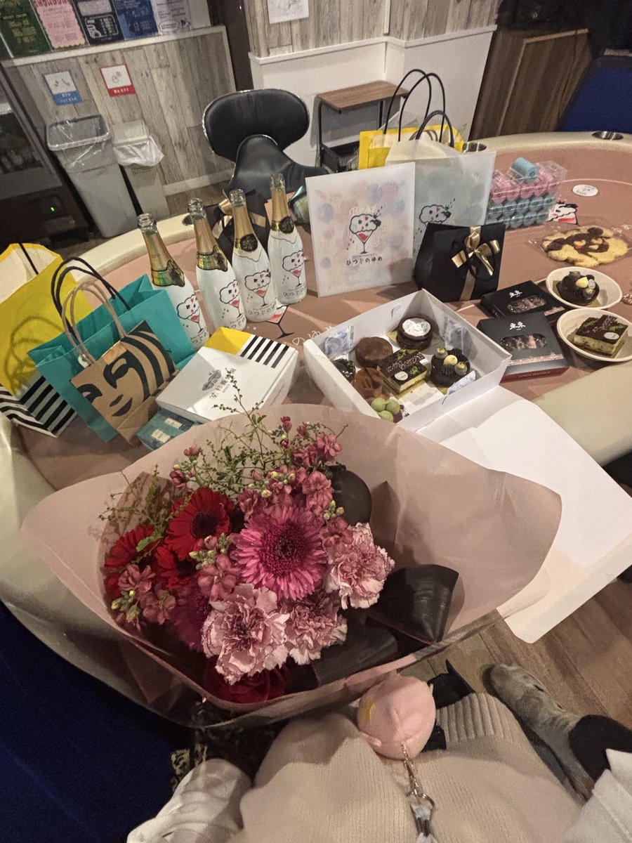 らら🆚？？？ tweet media