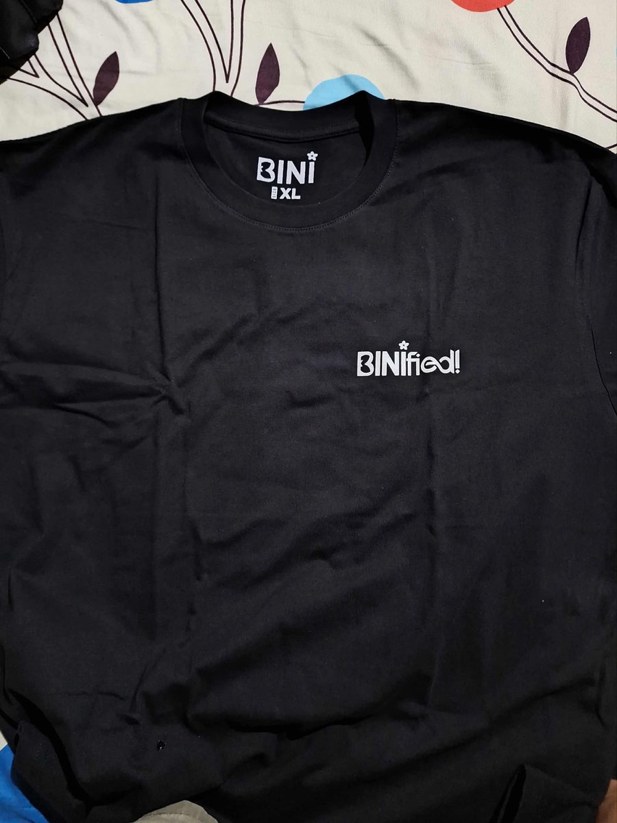 WTS | LFB | BINI PH

BINIFIED OFFICIAL MERCHANDISE

— onhand
— gcash or bank  
— sdd / sco / j&amp;t

#BINI #BINIFIED #BINIfiedPHArena