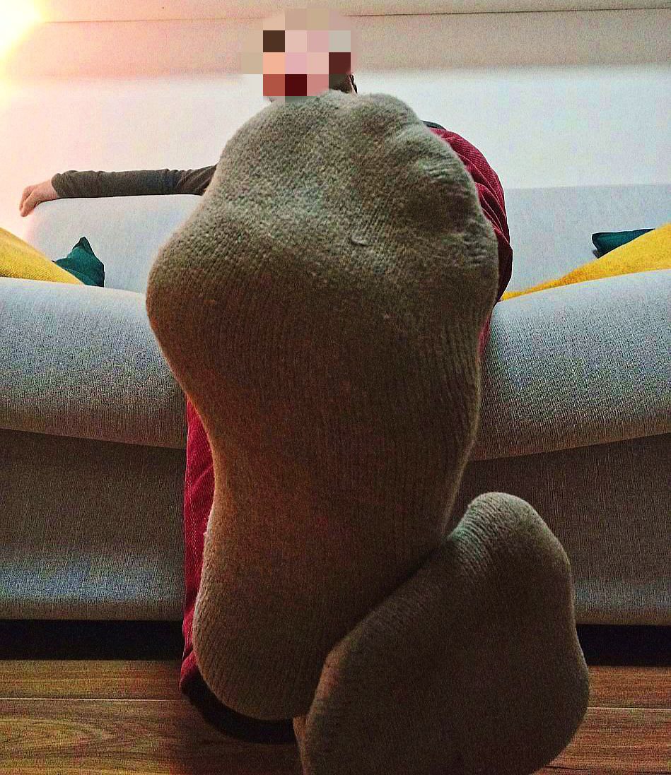 M23Master's tweet image. Can't choose. Gray or white? 🧦😈
Tell me in the comments

@rt_feet #findomalpha #findom #findomita #cashmaster #feetworshi̇p #feetfetısh #feetmaster #feetbuyers #footfetısh #malefindom #malesoles #cashsub #cashdom #findomking #soles #malefindom #findomking