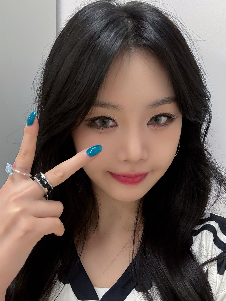 서수진 tweet media