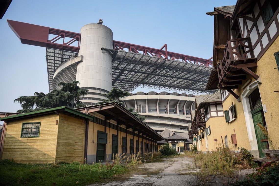 🇮🇹 Would you demolish San Siro?

📸 <a href="/LegendOfSanSiro/">Stadio San Siro 🏟️</a>