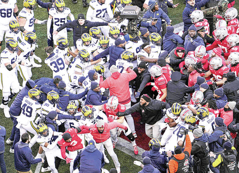 maskedthor's tweet image. Fuck ❌ichigan