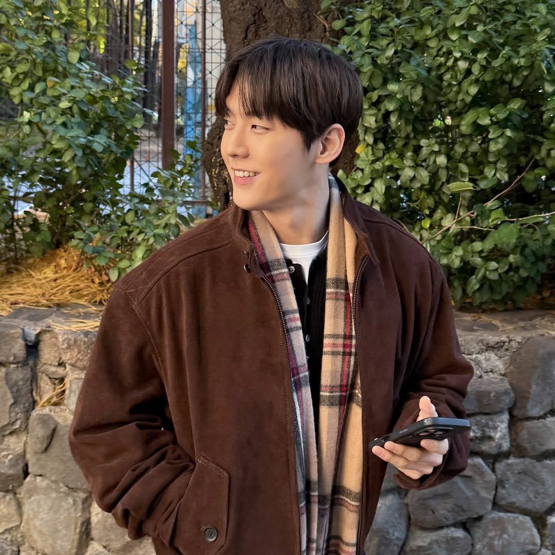이민혁 얼굴 tweet media