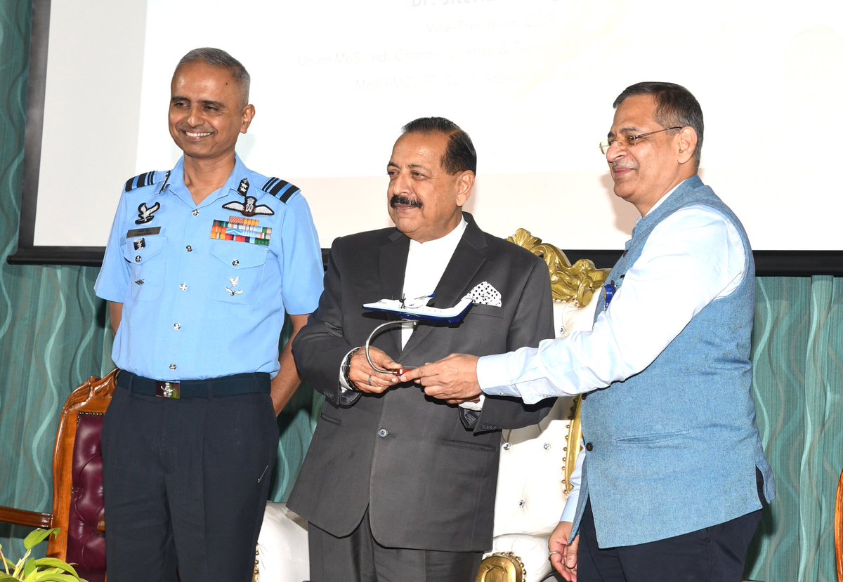 DrJitendraSingh's tweet image. #Bengaluru: 

&quot;One of the hallmarks of this government is that there is an increasing democratisation of the Aviation sector over the last one decade. 

When PM @narendramodi launched the scheme &quot;UDAN&quot; (Ude Desh ka Aam Nagrik), hardly anyone could have seen the prophetic…