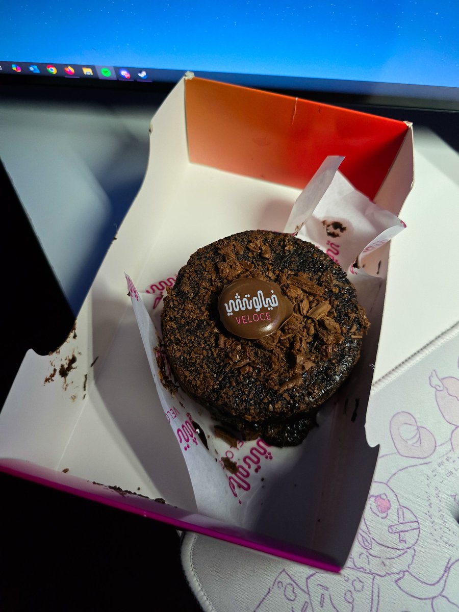 Riacchii__'s tweet image. End of November ☆.｡.