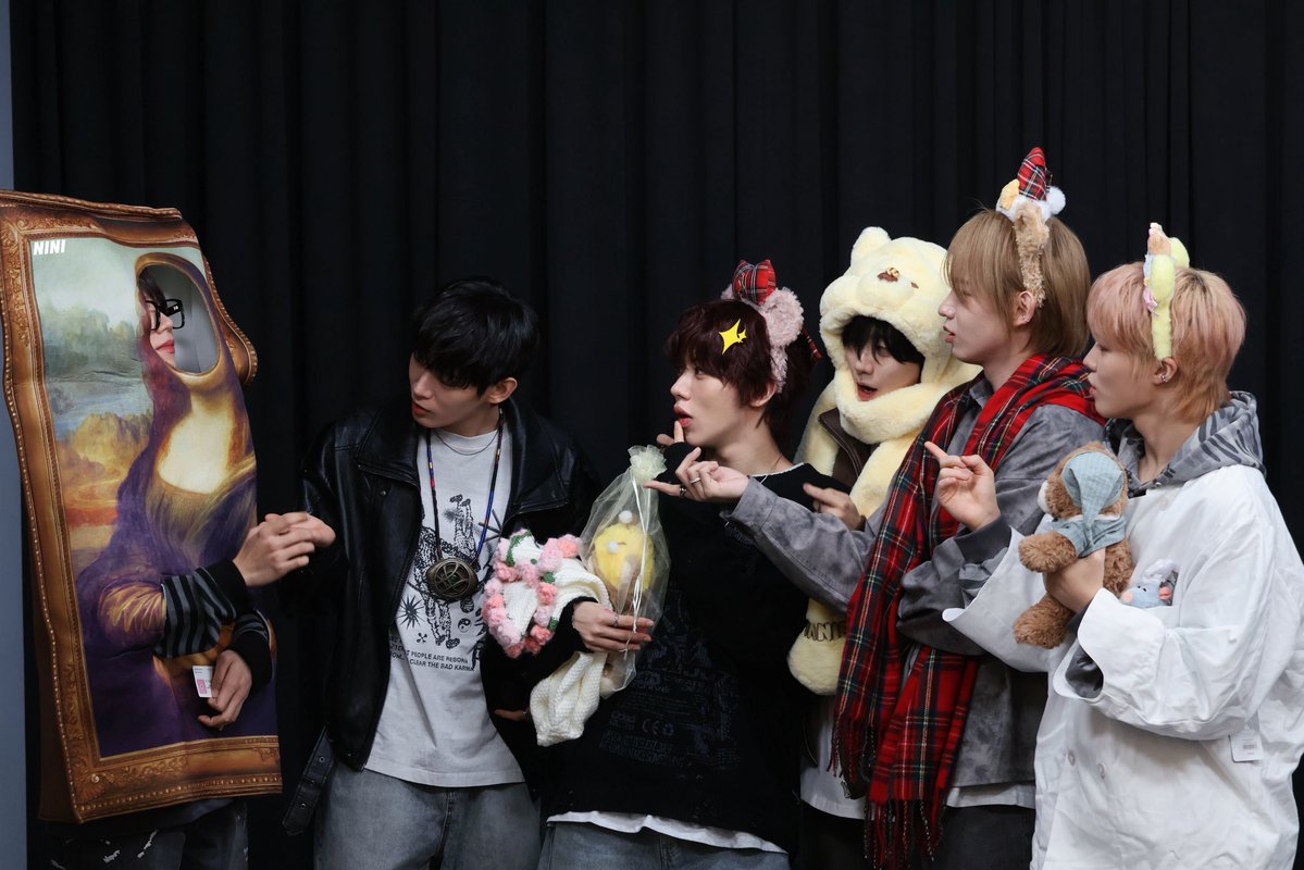 niniiny_'s tweet image. Mona…Yence?
#JL #제이엘