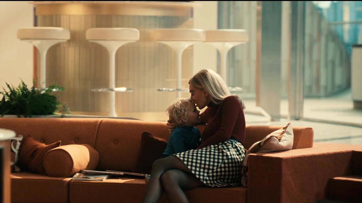 AvengersUpdated's tweet image. ‘AVENGERS: DOOMSDAY’ production designer Gavin Bocquet says the film primarily used physical sets instead of blue screens

“The default situation previous to us was let’s put blue screen out there, while we had physical backing for 80% of the interior sets.”

(via:…