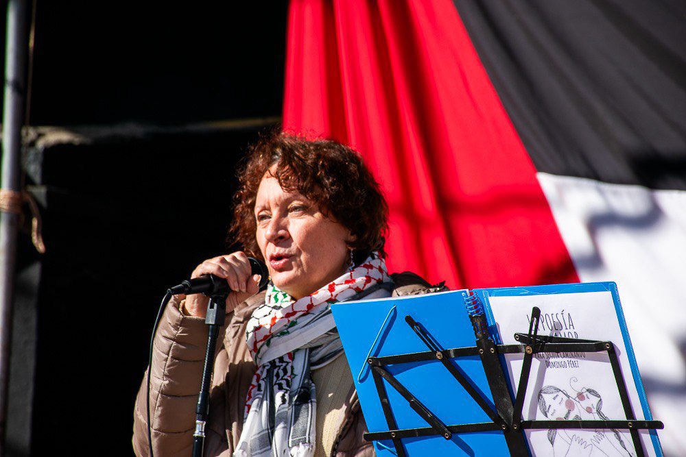 MariaMarinMart's tweet photo. 🇵🇸Siempre con Palestina. Siempre con Paca Labaña, ejemplo de dignidad y resistencia. Paca es la persona que mejor encarna en la Región aquello que decía Bertolt Brecht de las que luchan toda la vida. Es una de las imprescindibles. 

Gracias por la invitación a esta jornada de convivencia hispano árabe, calentando motores para la manifestación de esta tarde por el fin del genocidio.