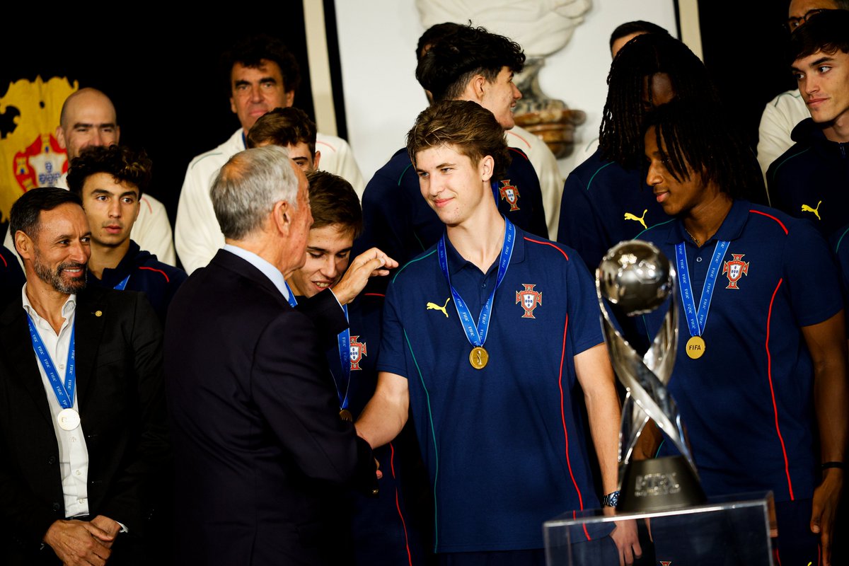 FCPorto's tweet image. 💙🇵🇹 World champs 🏆

#Portugal #U17WC
