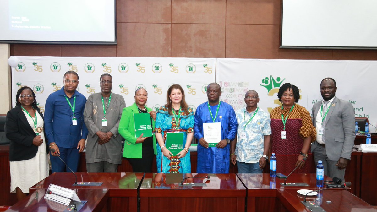 acerwc's tweet image. The Symposium of the #ACRWC35 ends with the Launching the Commemorative Publication of the Charter @35.

🗞️Download your copy on🌐🌐🔗🔗
acerwc.africa/en/resources/p…

#AfricaFit4Children
#Agenda2040